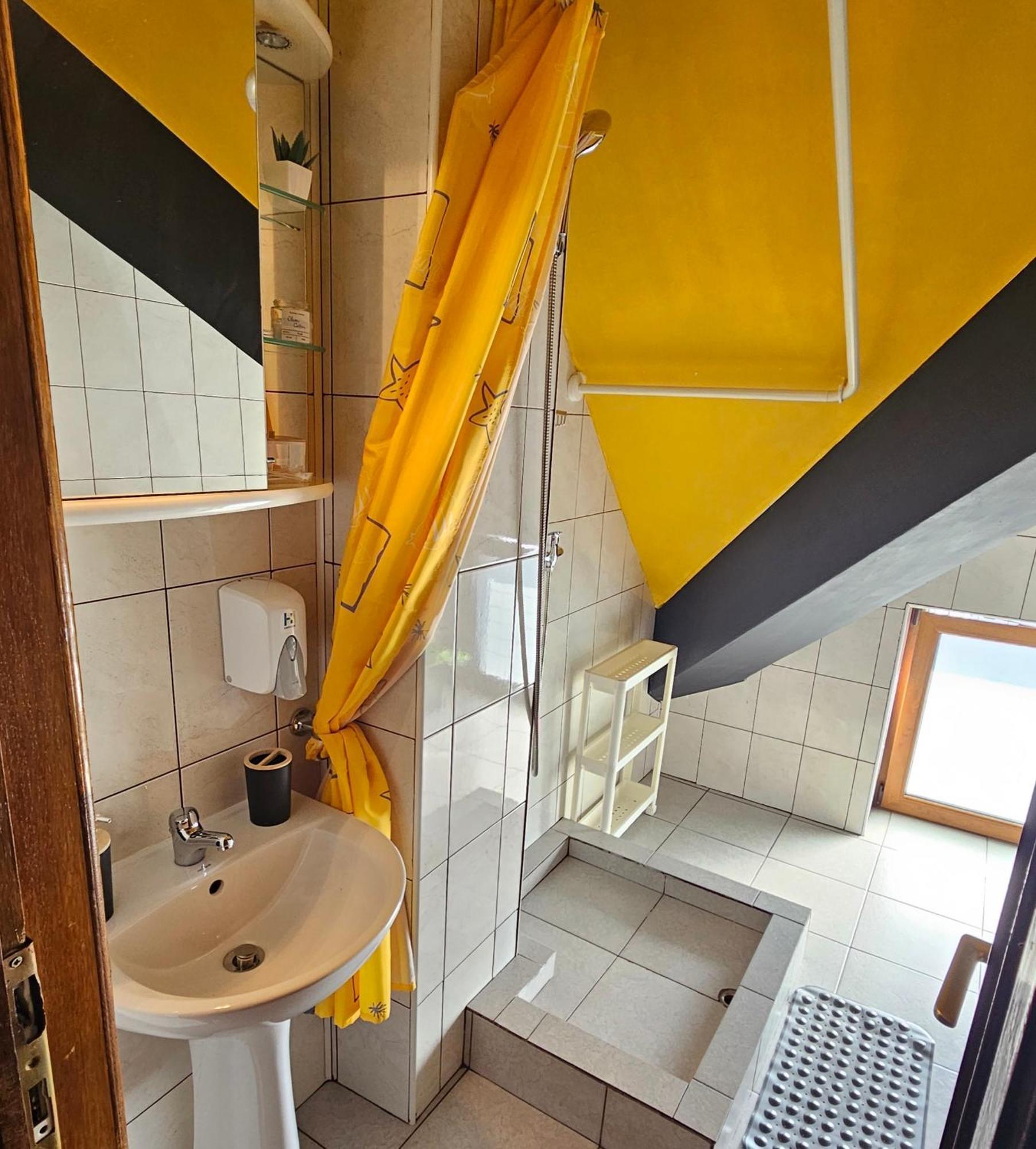 Apartment Zarnesti City Centre Vmp Free Parking Camera foto