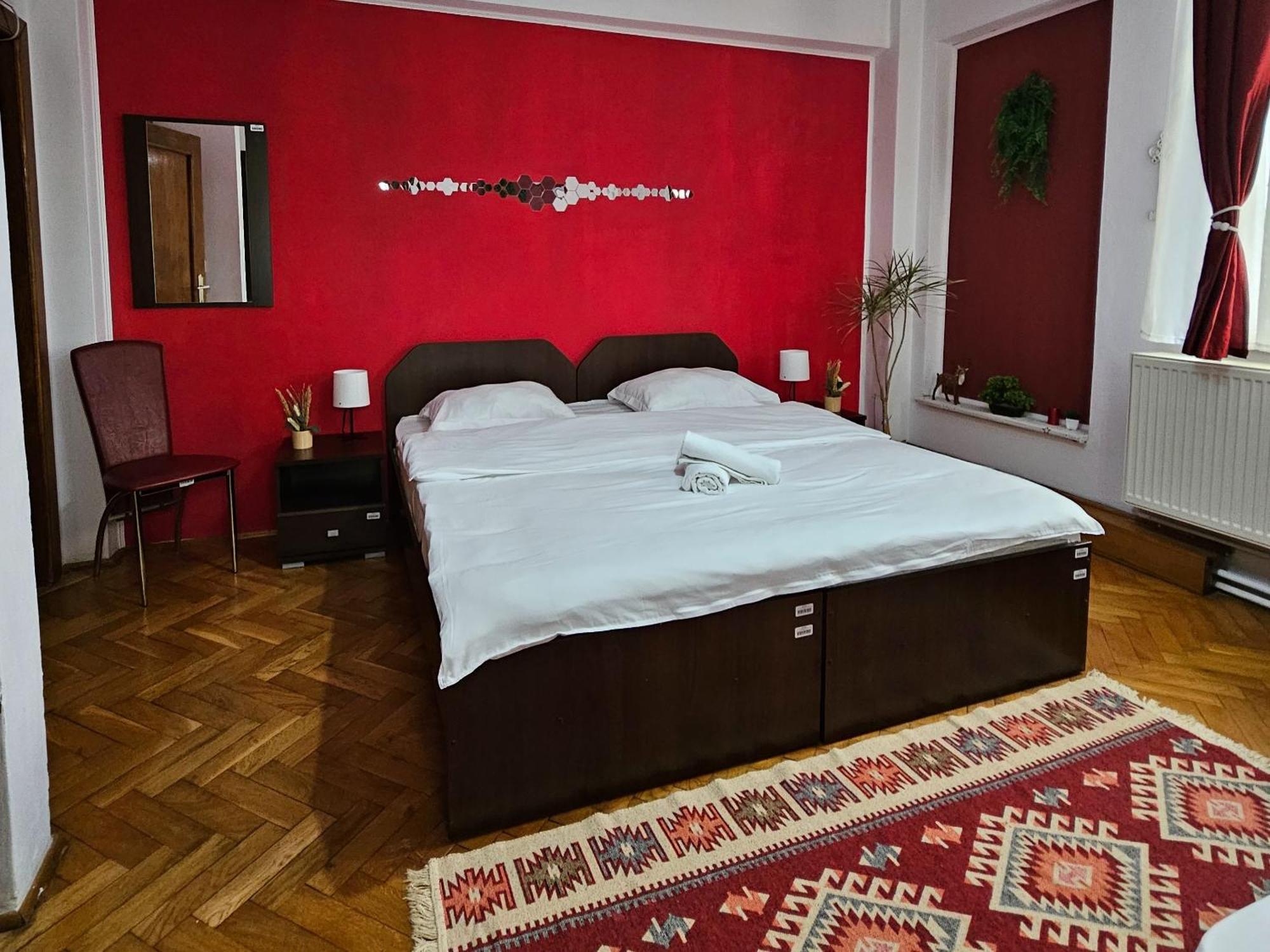 Apartment Zarnesti City Centre Vmp Free Parking Esterno foto